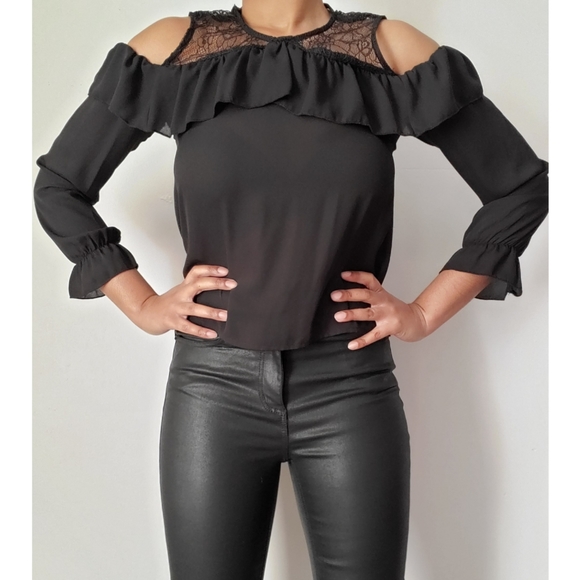 Blouse, Black with cut out shoulders, Size S - Picture 3 of 5